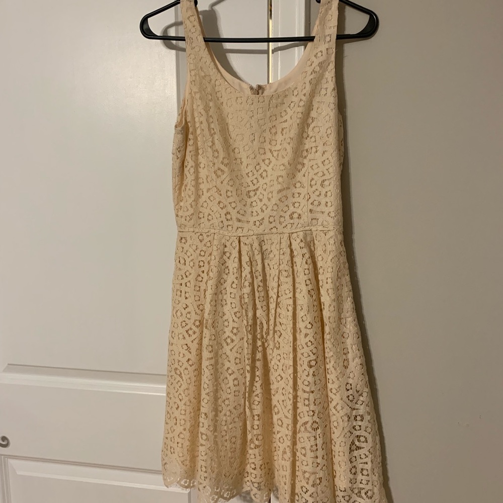 Lace dress